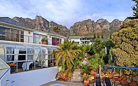 Villa Surprise Guesthouse
